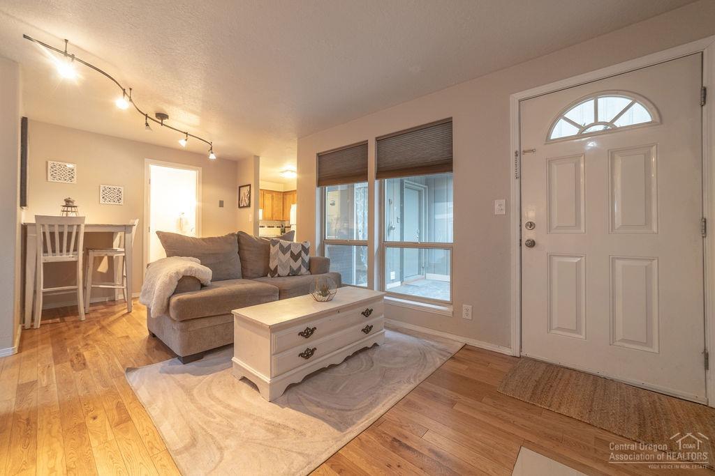 Greenway Condo - Residential