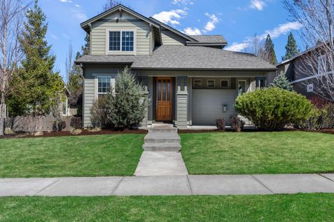 61425 Davis Lake Loop Bend OR 97702