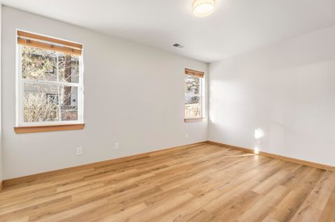 Tiny photo for 533 N Freemont Street, Sisters, OR 97759 (MLS # 220213328)
