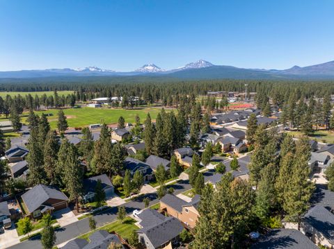 Tiny photo for 533 N Freemont Street, Sisters, OR 97759 (MLS # 220213328)