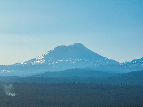 Tiny photo for 533 N Freemont Street, Sisters, OR 97759 (MLS # 220213328)