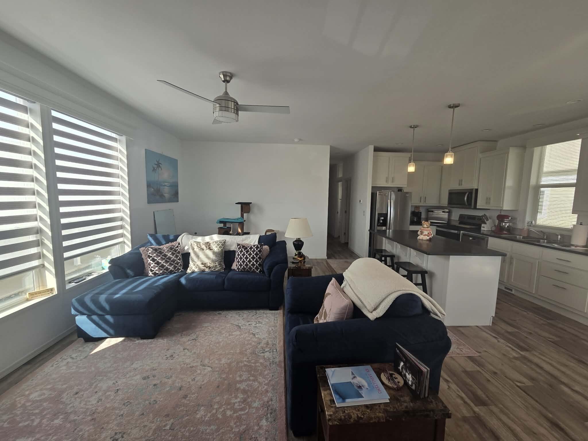 3555 S Pacific Highway 48