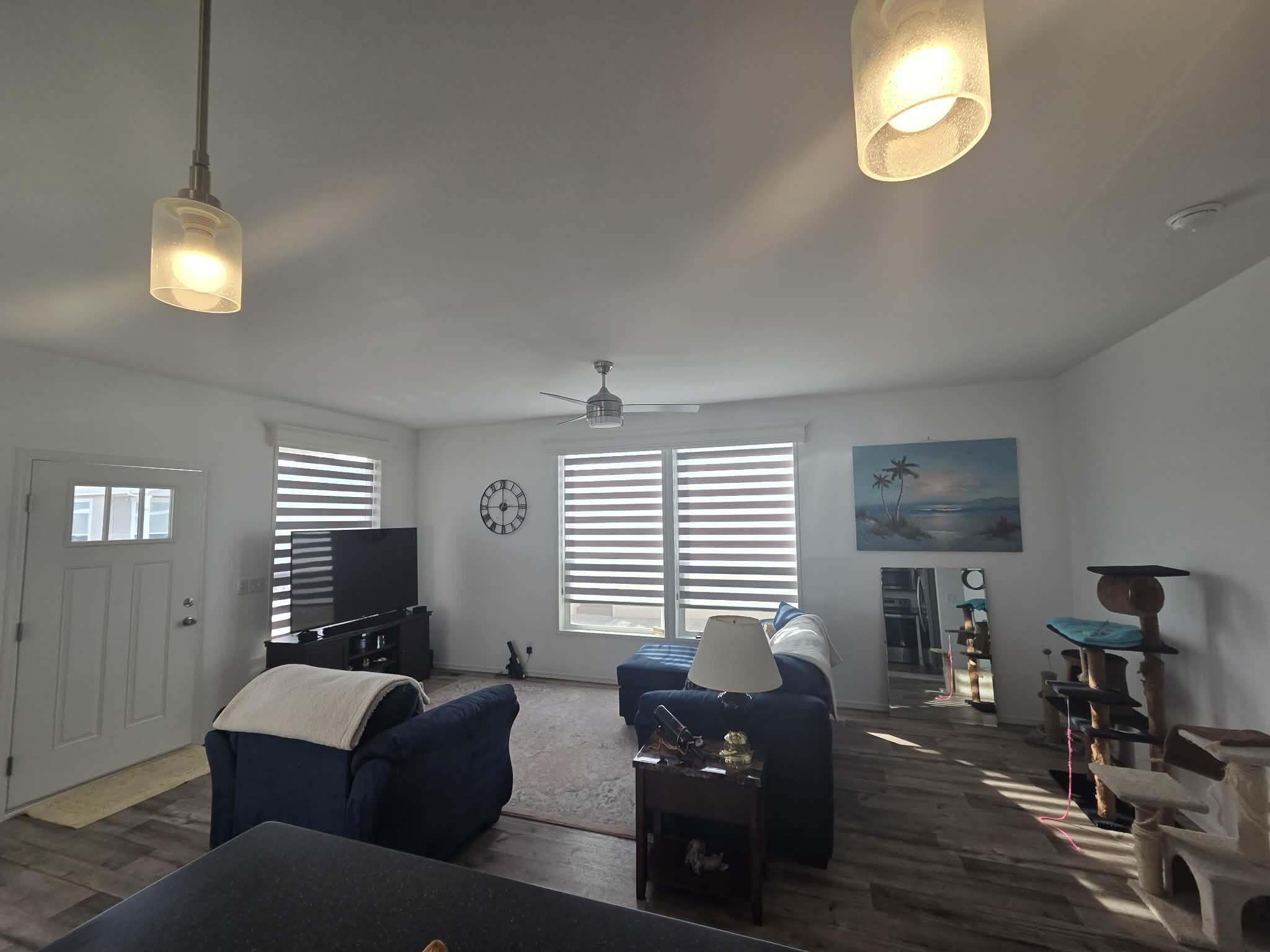 3555 S Pacific Highway 48