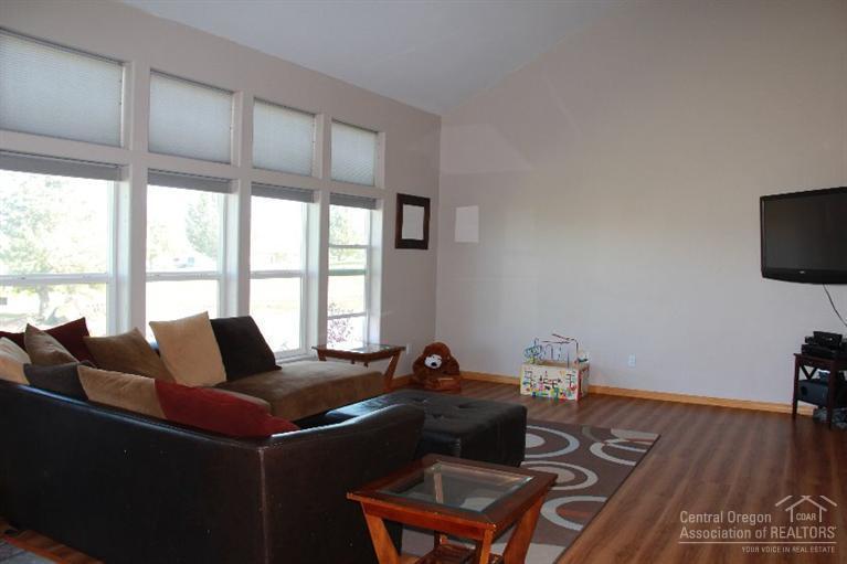 Country View Est - Residential