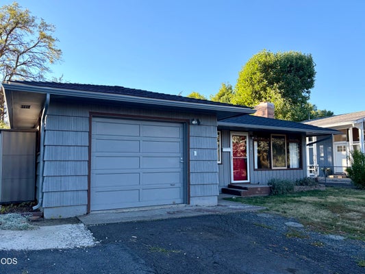 330 DONALD ST, KLAMATH FALLS, OR 97601 - Image b5ffa656cfde303c9fe6bf2032f05e3b/548821721