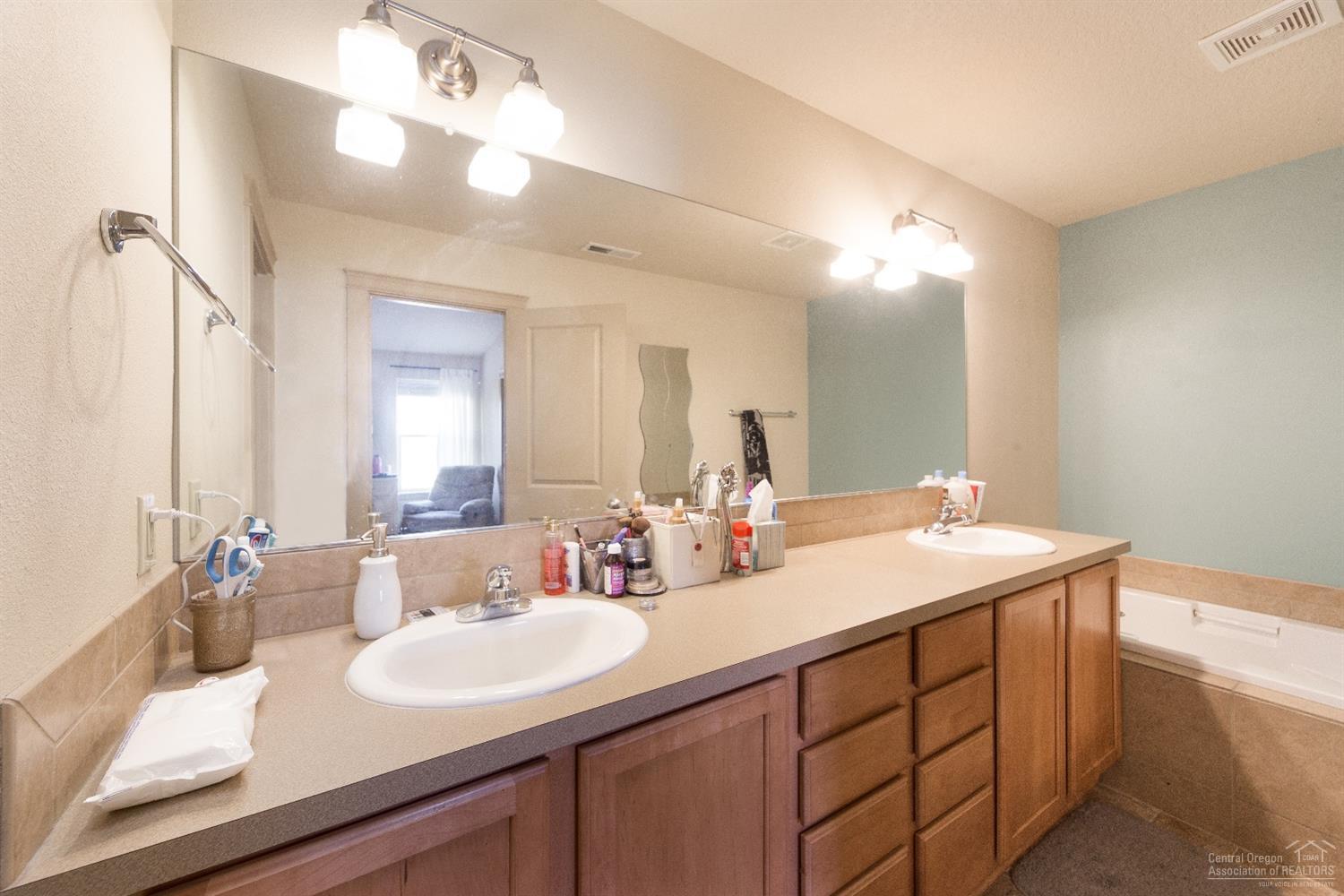 Juniper Glen - Residential