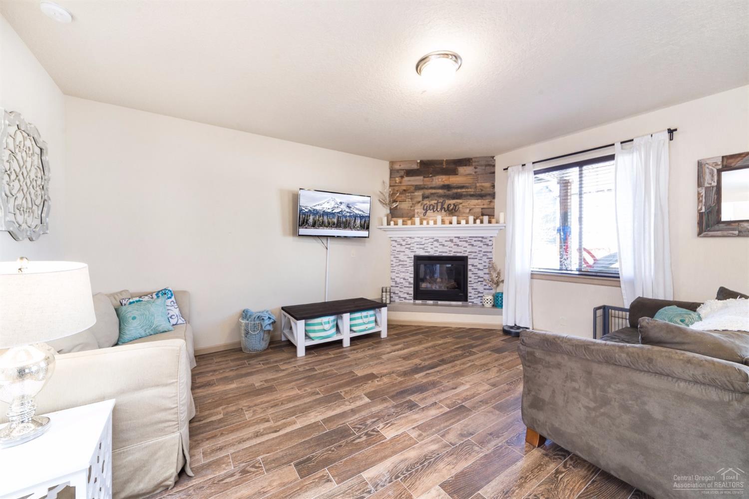 Juniper Glen - Residential