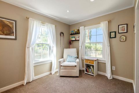 Tiny photo for 1759 Summers Lane, Klamath Falls, OR 97603 (MLS # 220213182)