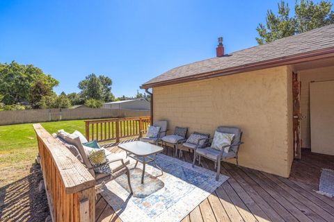 Tiny photo for 1759 Summers Lane, Klamath Falls, OR 97603 (MLS # 220213182)