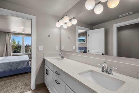 Tiny photo for 1801 NE Shadowcrest Way, Bend, OR 97701 (MLS # 220217633)