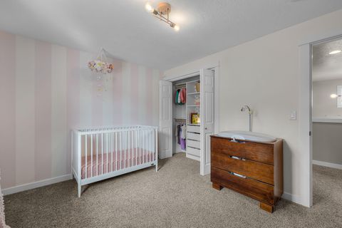 Tiny photo for 1801 NE Shadowcrest Way, Bend, OR 97701 (MLS # 220217633)