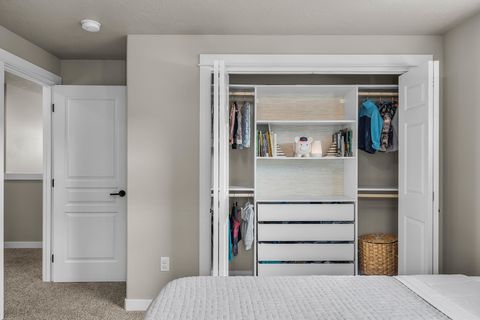 Tiny photo for 1801 NE Shadowcrest Way, Bend, OR 97701 (MLS # 220217633)