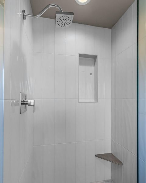 Tiny photo for 1801 NE Shadowcrest Way, Bend, OR 97701 (MLS # 220217633)