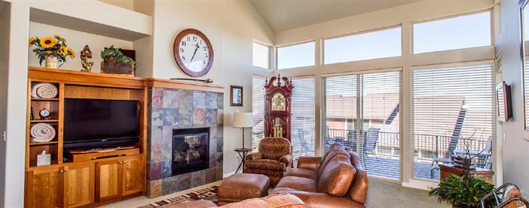 Eagle Crest - Residential