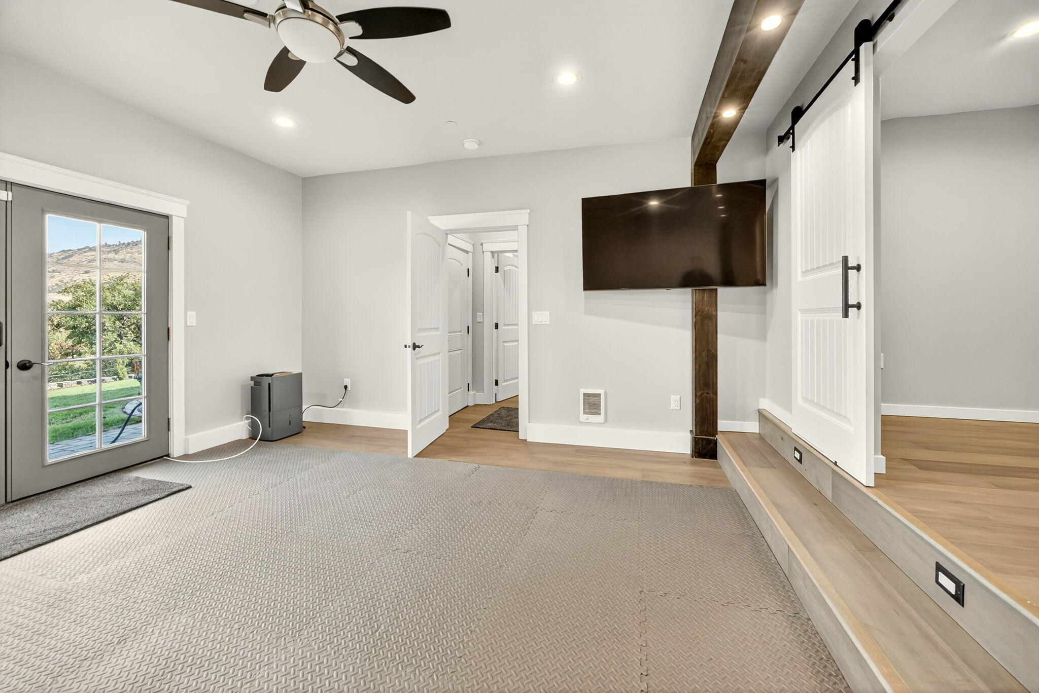 East Terrace Estates - Residential