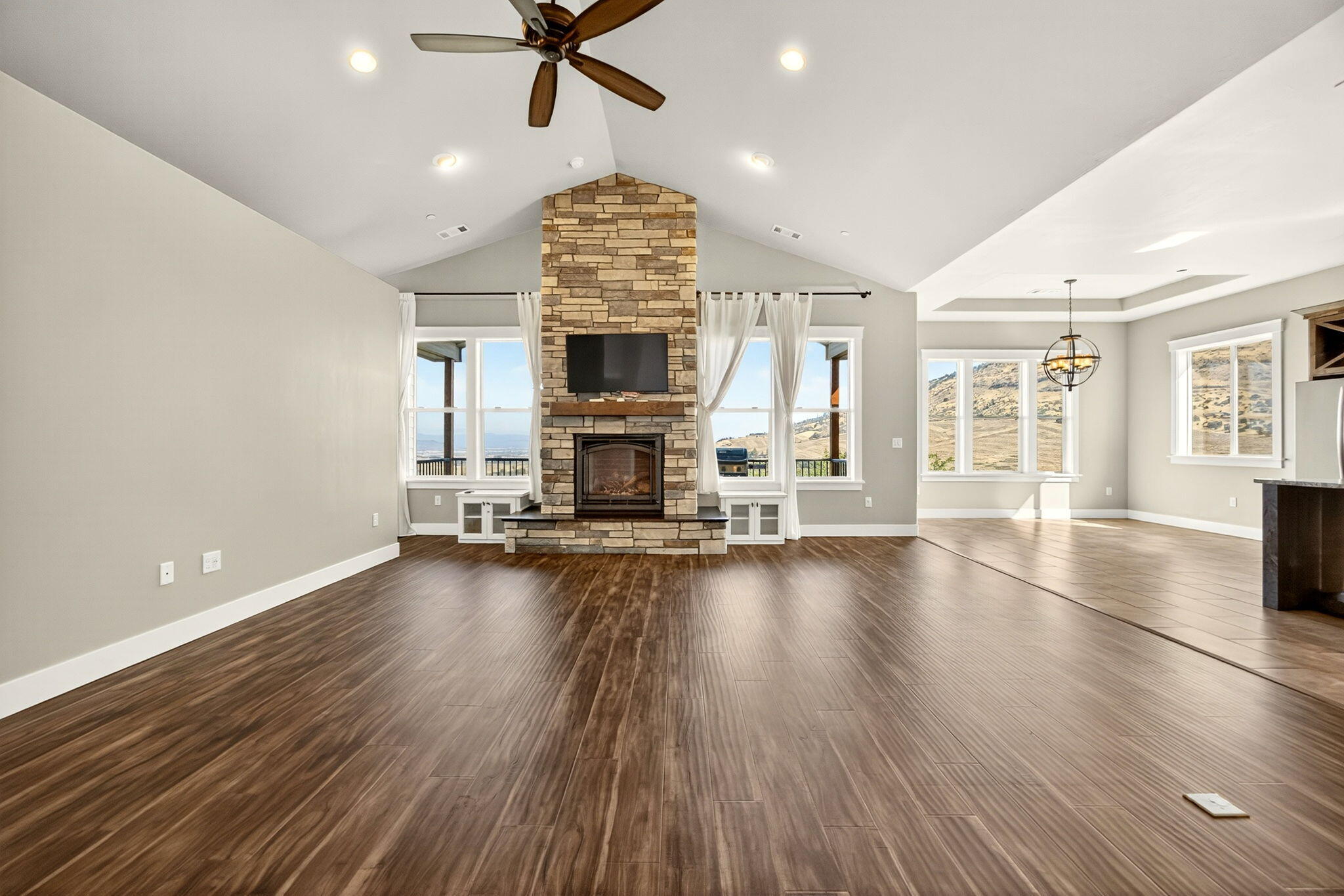 East Terrace Estates - Residential