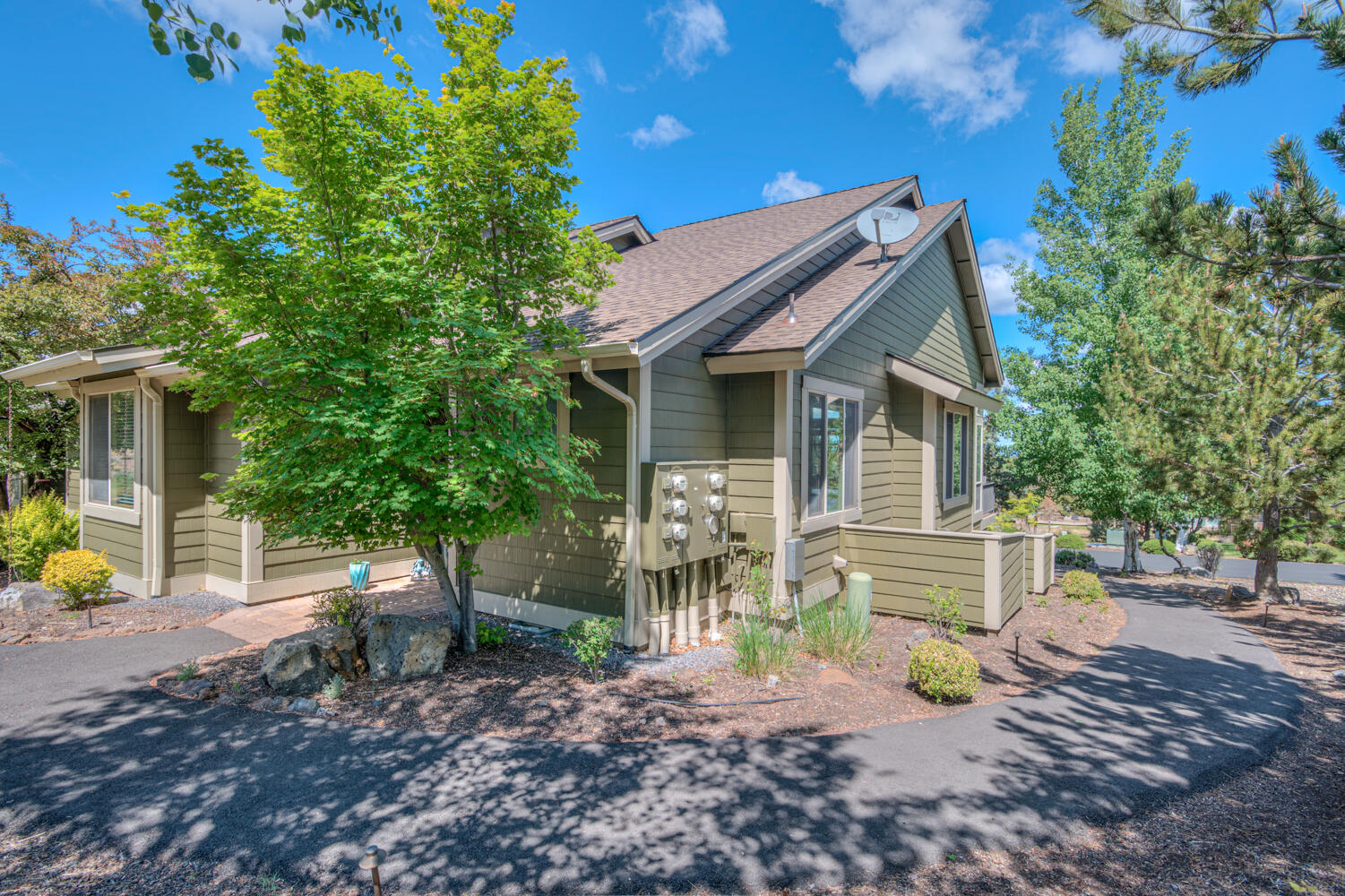 10737 Village Loop