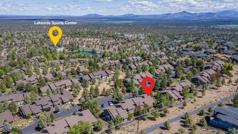 Tiny photo for 10737 Village Loop, Redmond, OR 97756 (MLS # 220221711)