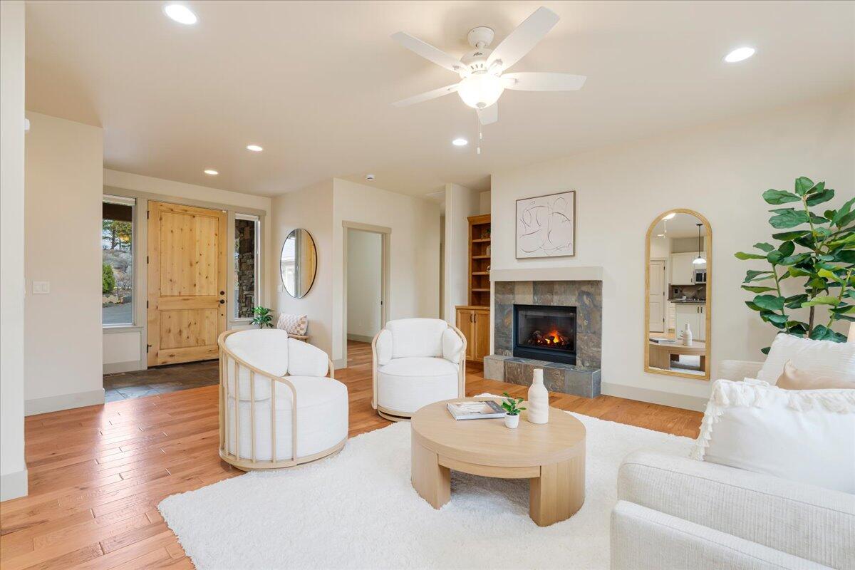 Broken Top - Residential