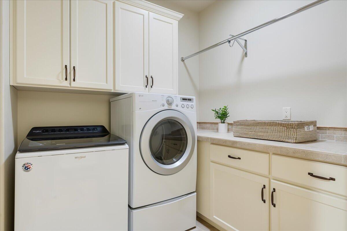 Broken Top - Residential