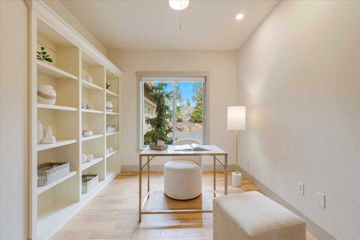 Broken Top - Residential