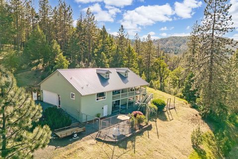 Tiny photo for 16445 Meadows Road, White City, OR 97503 (MLS # 220219437)