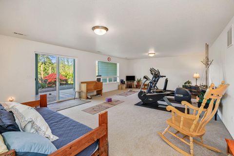 Tiny photo for 16445 Meadows Road, White City, OR 97503 (MLS # 220219437)