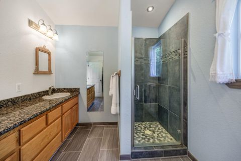 Tiny photo for 16445 Meadows Road, White City, OR 97503 (MLS # 220219437)