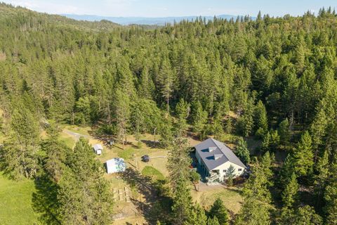 Tiny photo for 16445 Meadows Road, White City, OR 97503 (MLS # 220219437)