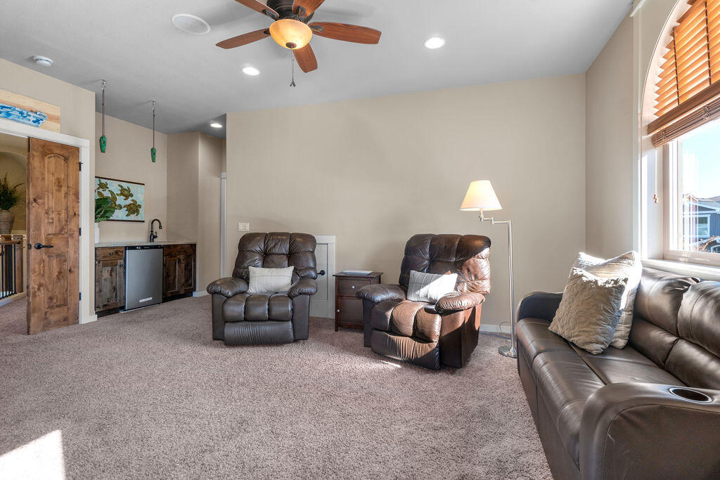 River Rim - Residential