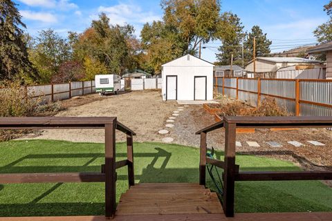 Tiny photo for 1855 Portland Street, Klamath Falls, OR 97601 (MLS # 220211707)