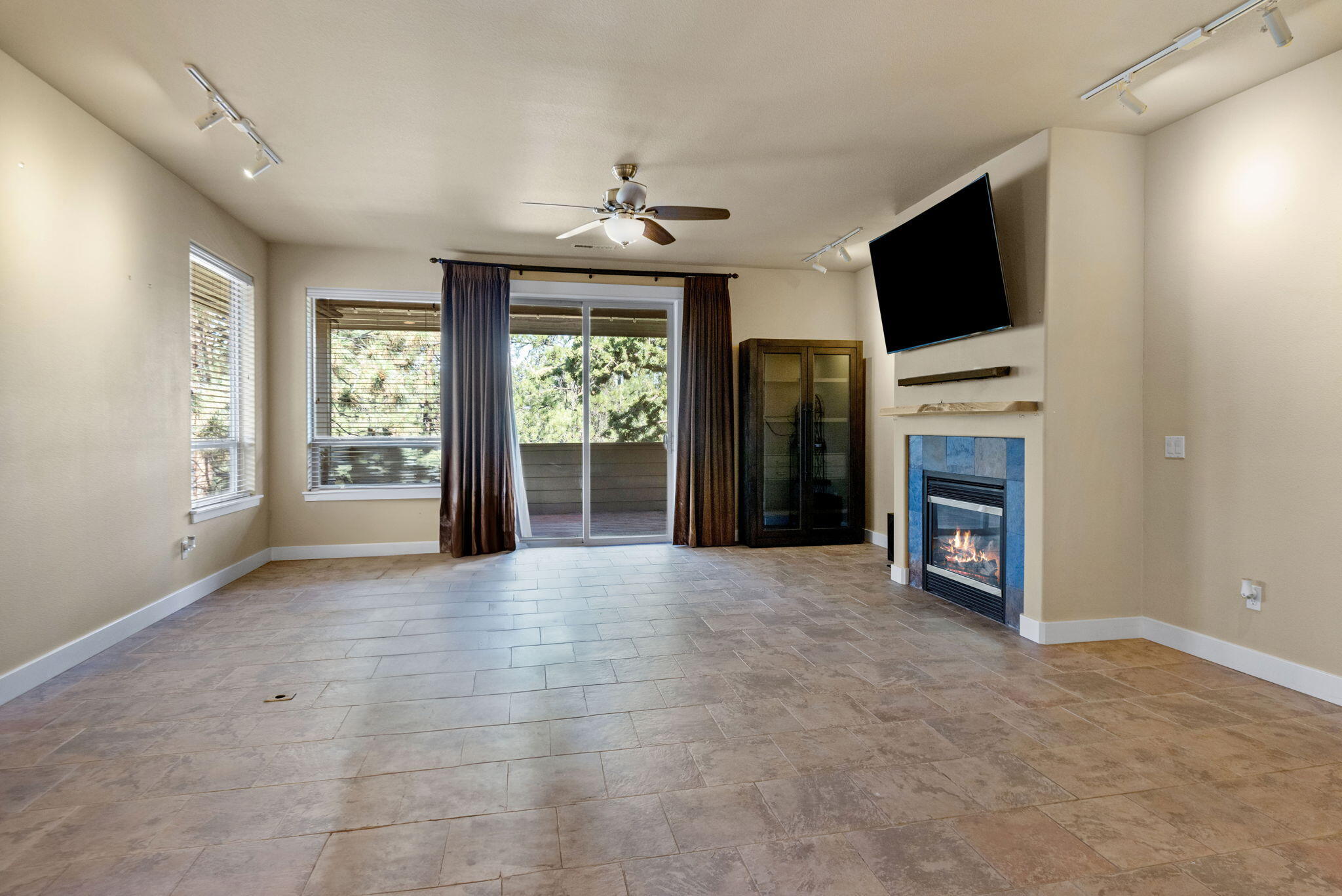 2409 NW Quinn Creek Loop