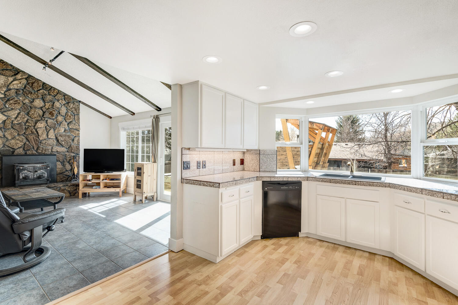 2701 NE Canyon Park Place