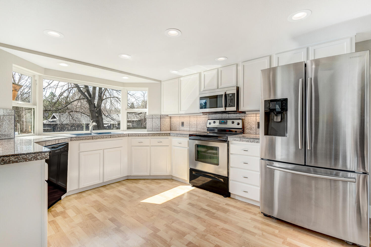 2701 NE Canyon Park Place