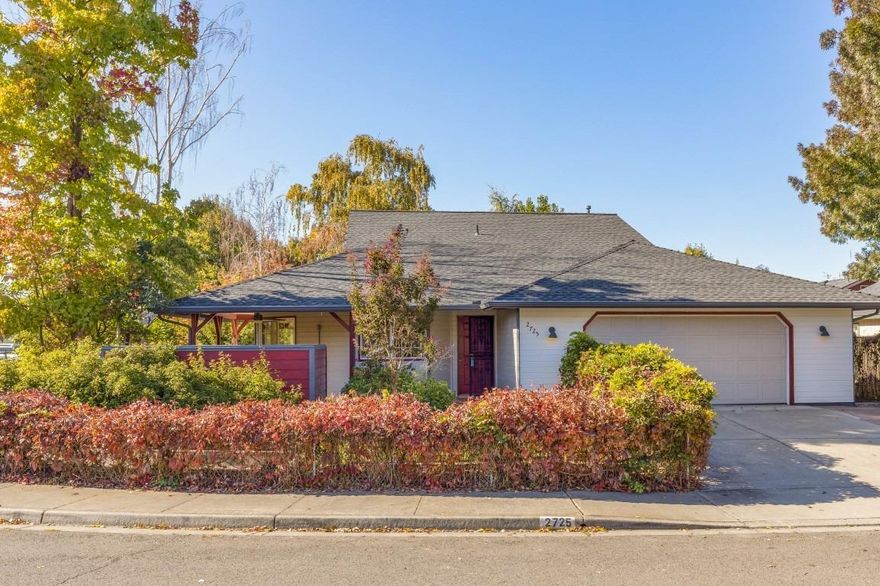 Quiet cul-de-sac location, this is a good entry level home or for first time homebuyers. Kitchen has a large peninsula, recessed lighting and stainless appliances including a range with double ovens. Tile floors in entry and kitchen, hardwood floors in the huge living room. Master bath with double vanity and walk-in shower and a walk-in closet in bedroom. Outside is a large patio, enclosed sunroom, 3 garden sheds and numerous raised garden beds with drip irrigation. Chain link fencing and artificial grass/turf in the front. Oversized garage and small RV parking. Minutes to Central Point or Medford.