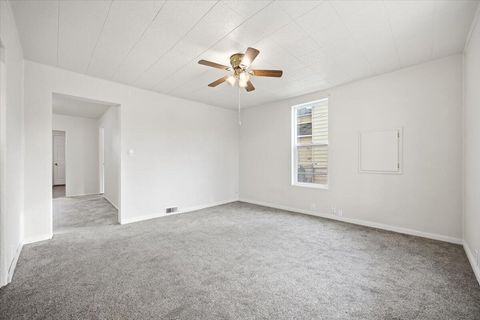 Tiny photo for 606 SW 2nd Street, Pendleton, OR 97801 (MLS # 220214044)