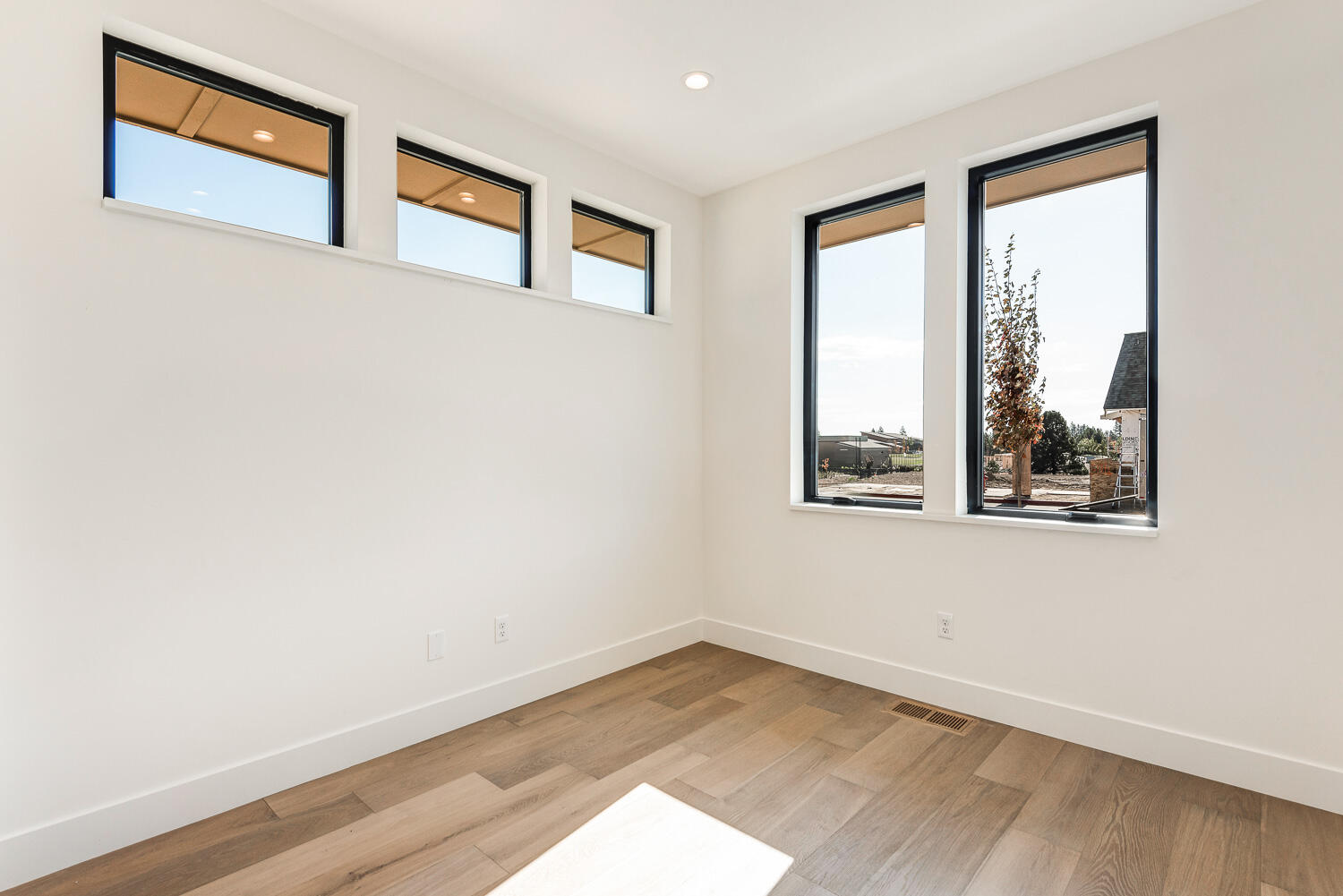 Discovery West Phase 5 - Residential