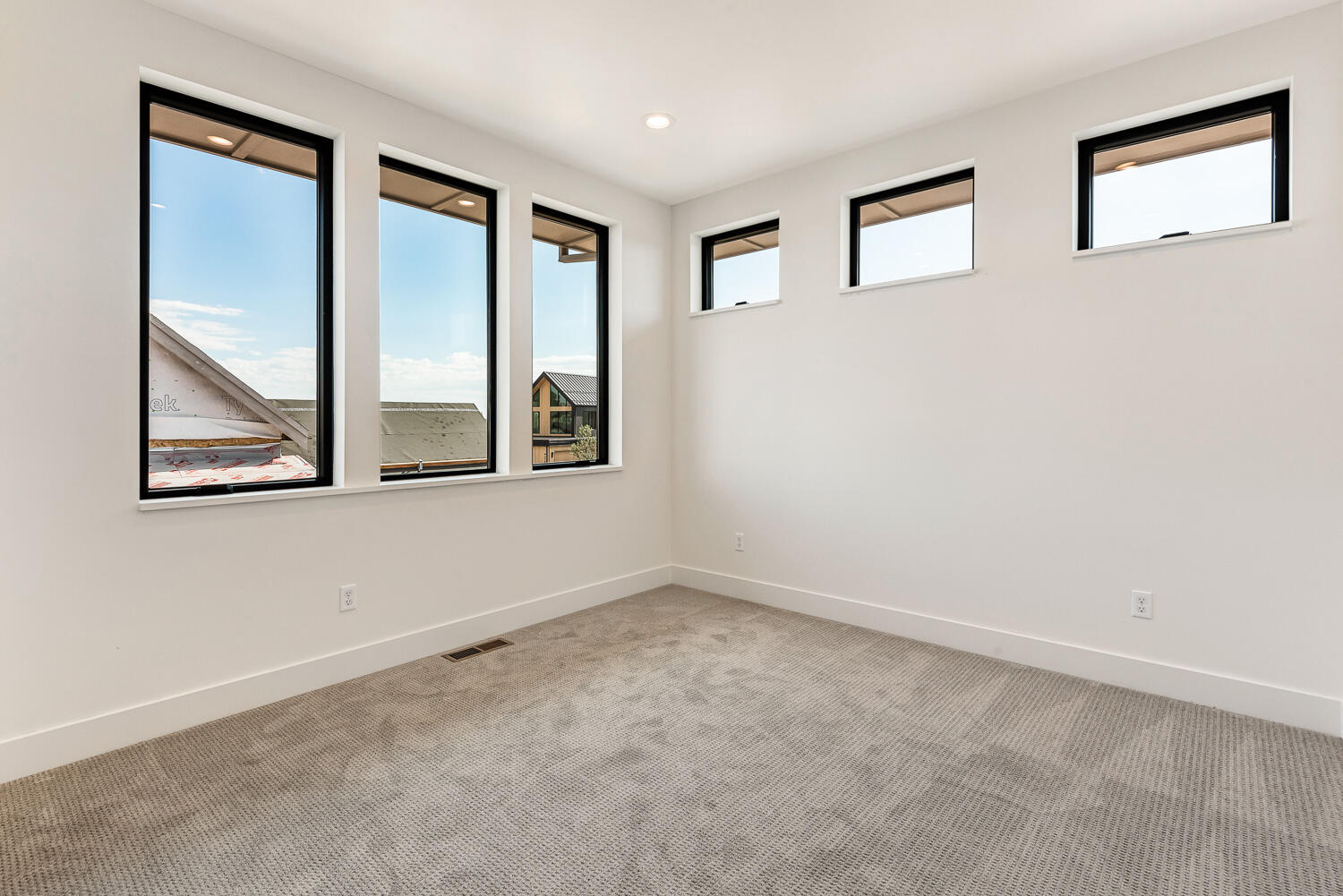 Discovery West Phase 5 - Residential