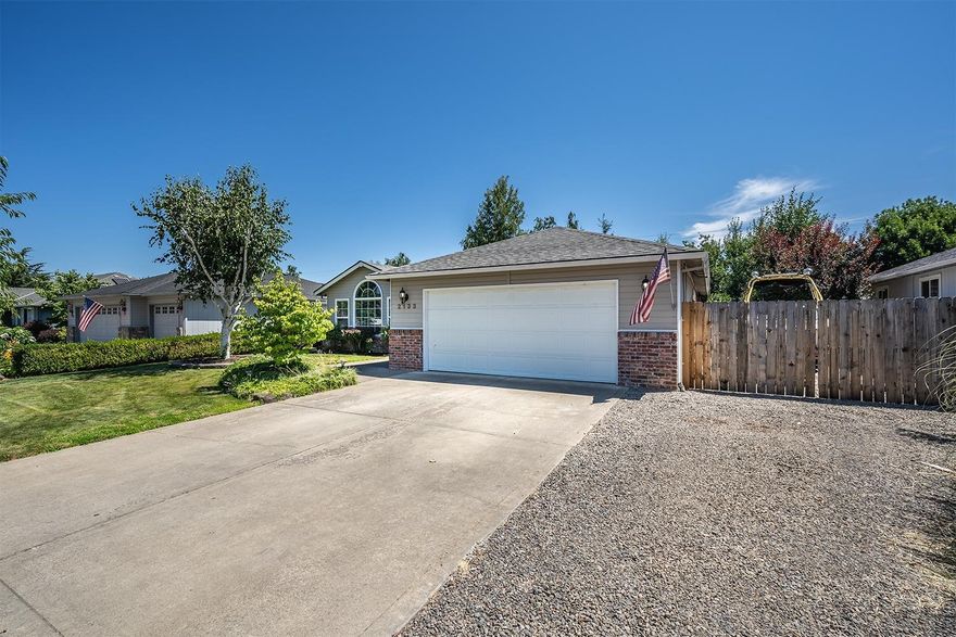 Located within walking distance to South Medford High and in Griffin Creek School district. Great floor plan with formal dining, family & living room, and indoor laundry room. Kitchen has been updated with granite counters, stainless sink, and new dishwasher & microwave. Outside features RV parking, good sized yard and custom built covered patio. New roof in late 2016, oversized garage, and natural gas furnace and hot water heater.
