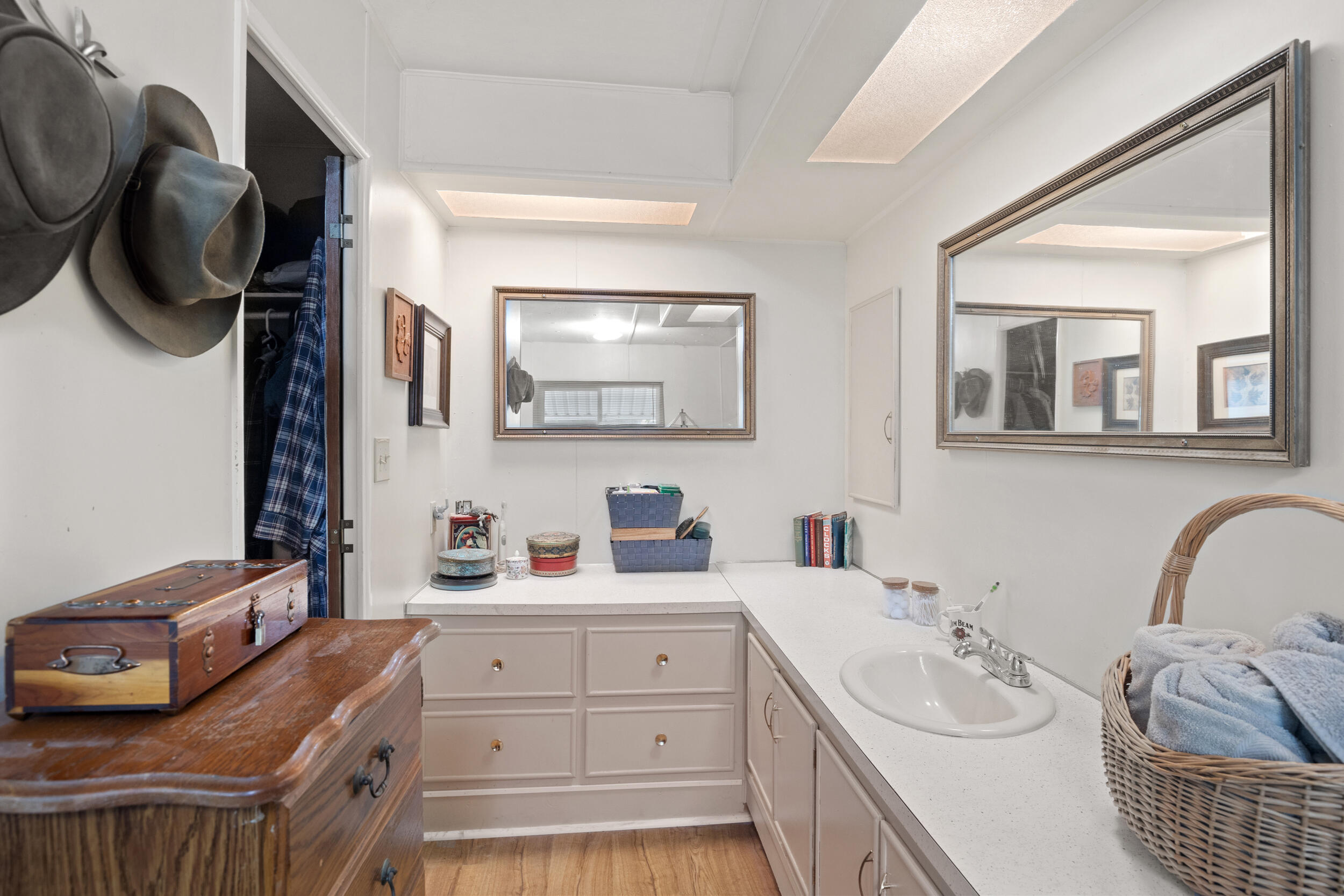 Rogue Lea Estates - Residential