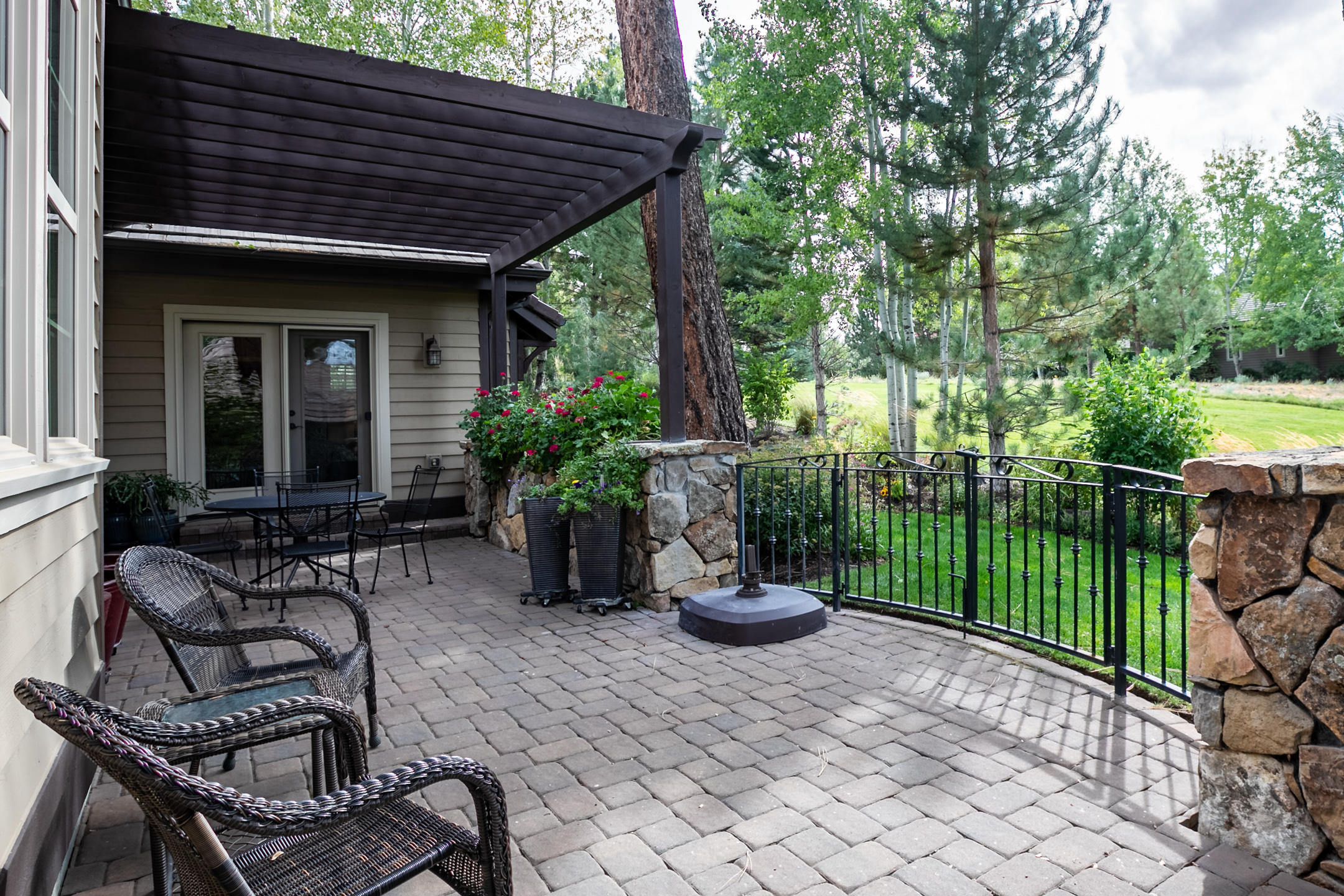 Broken Top - Residential