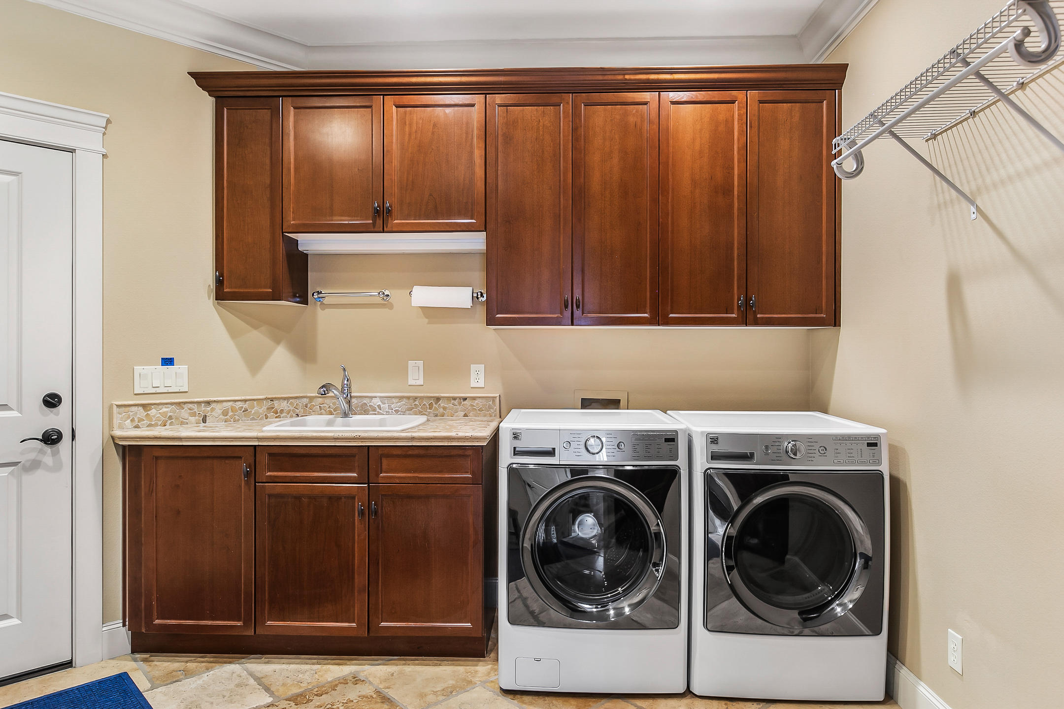 Broken Top - Residential