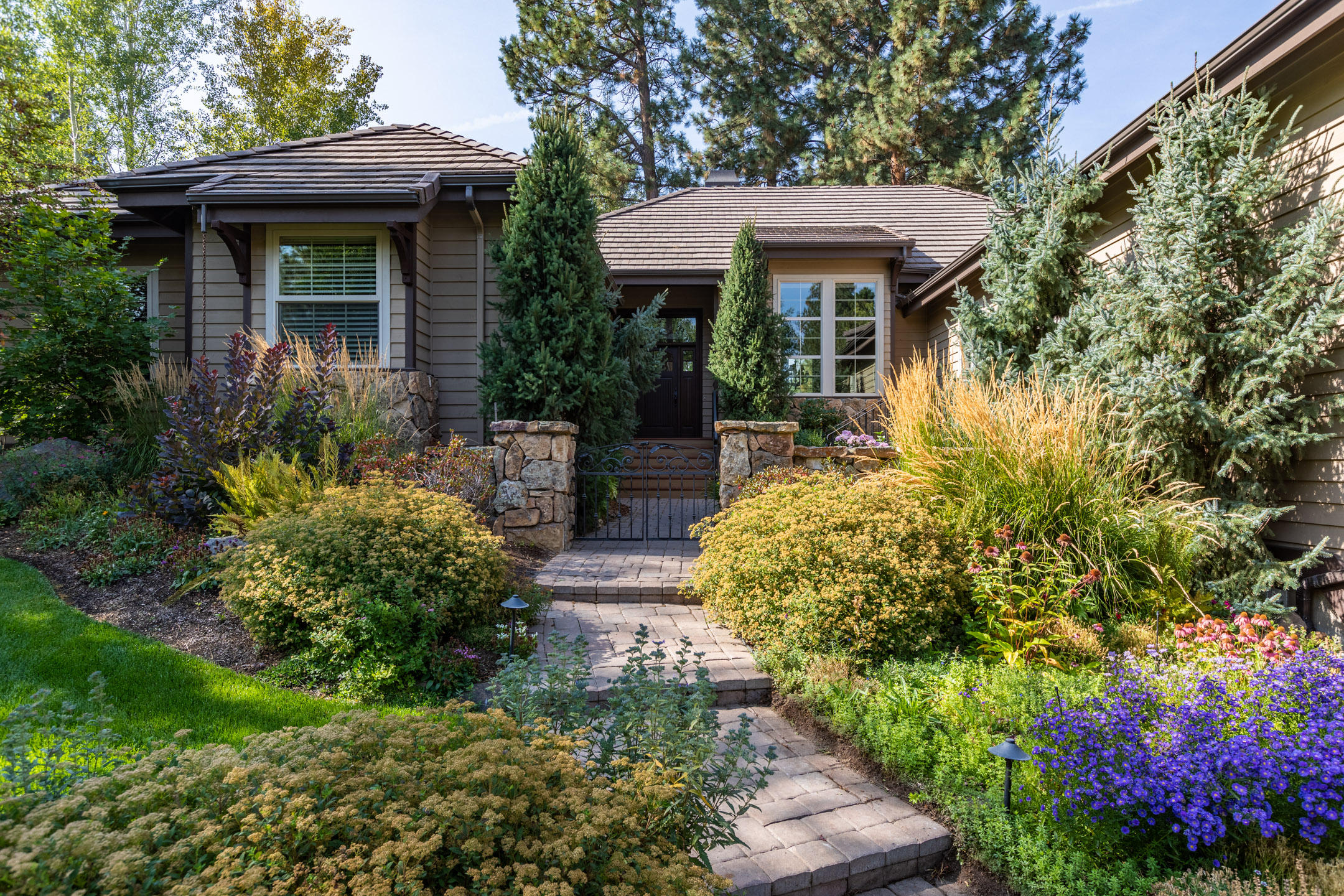 Broken Top - Residential