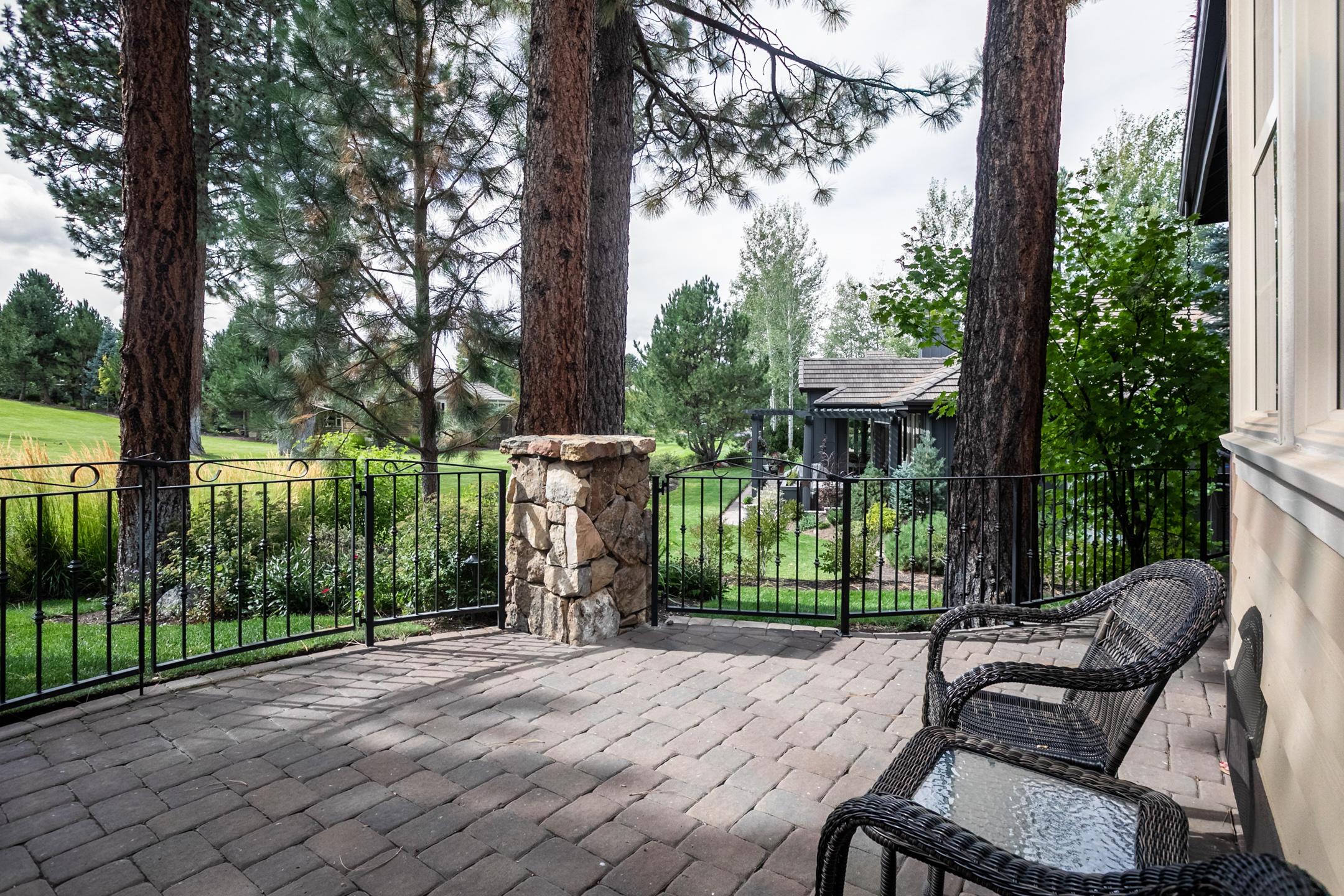 Broken Top - Residential