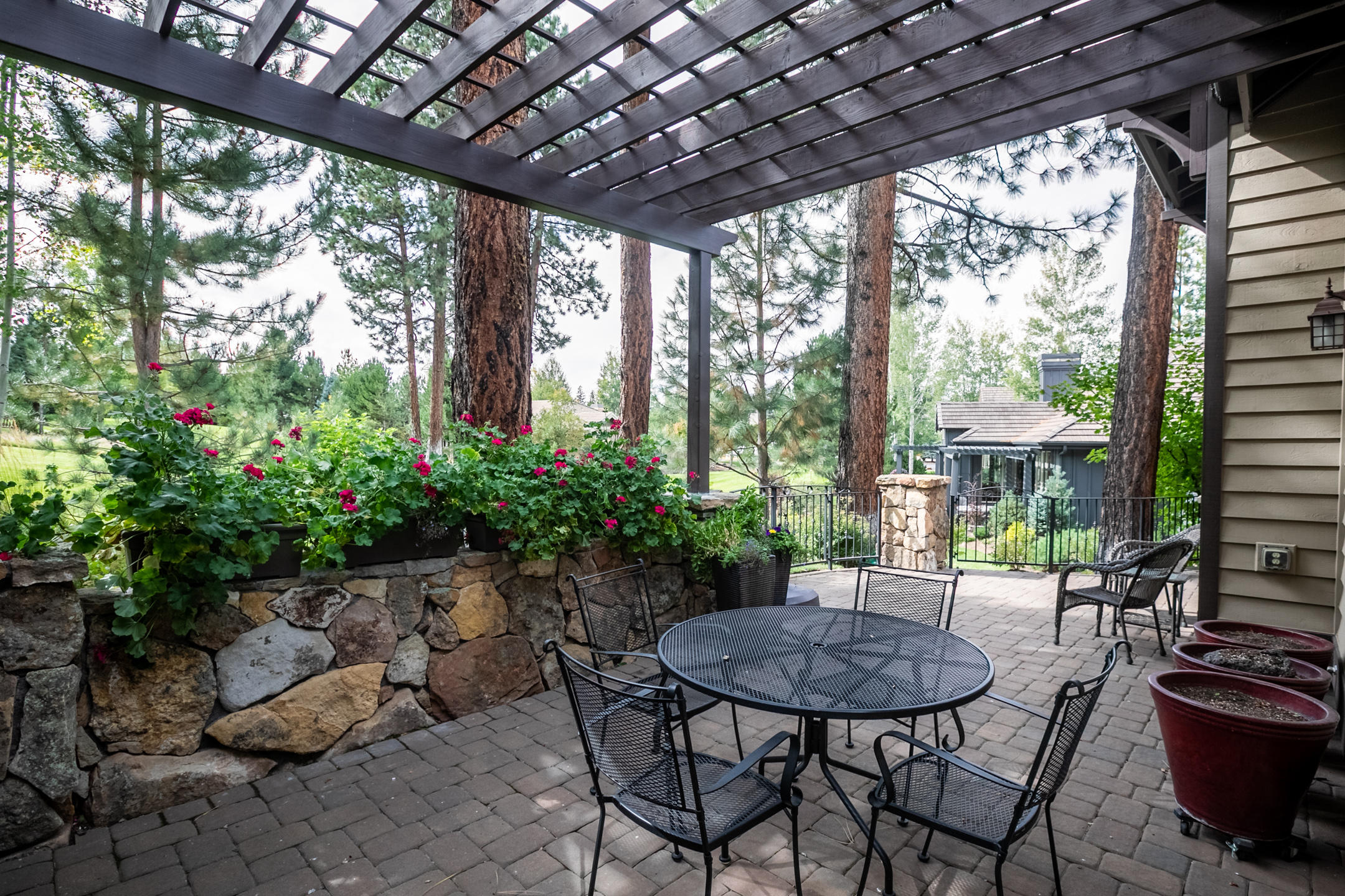 Broken Top - Residential