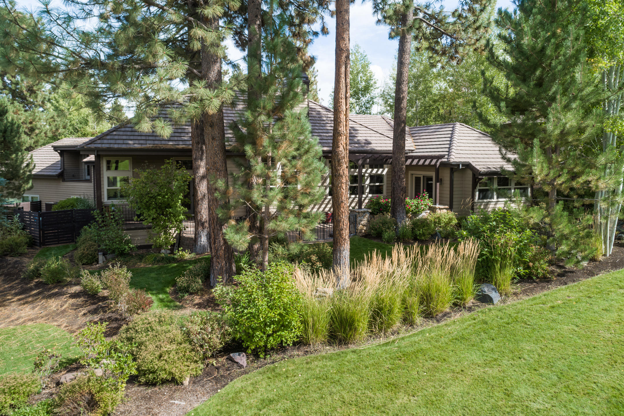 Broken Top - Residential