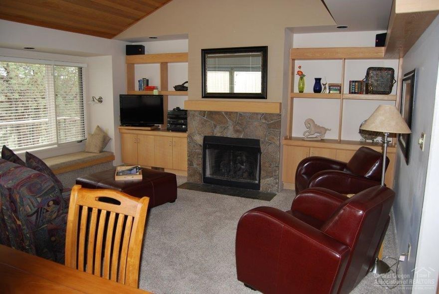 What a buy!! 4 weeks a year to stay at Eagle Crest and use all their amenities. Golf, swimming, hiking, tennis and pickle ball. When you are finished playing and the day is coming to an end you can kick back on the deck and watch the river flow by. Maybe even relax in the hot tub