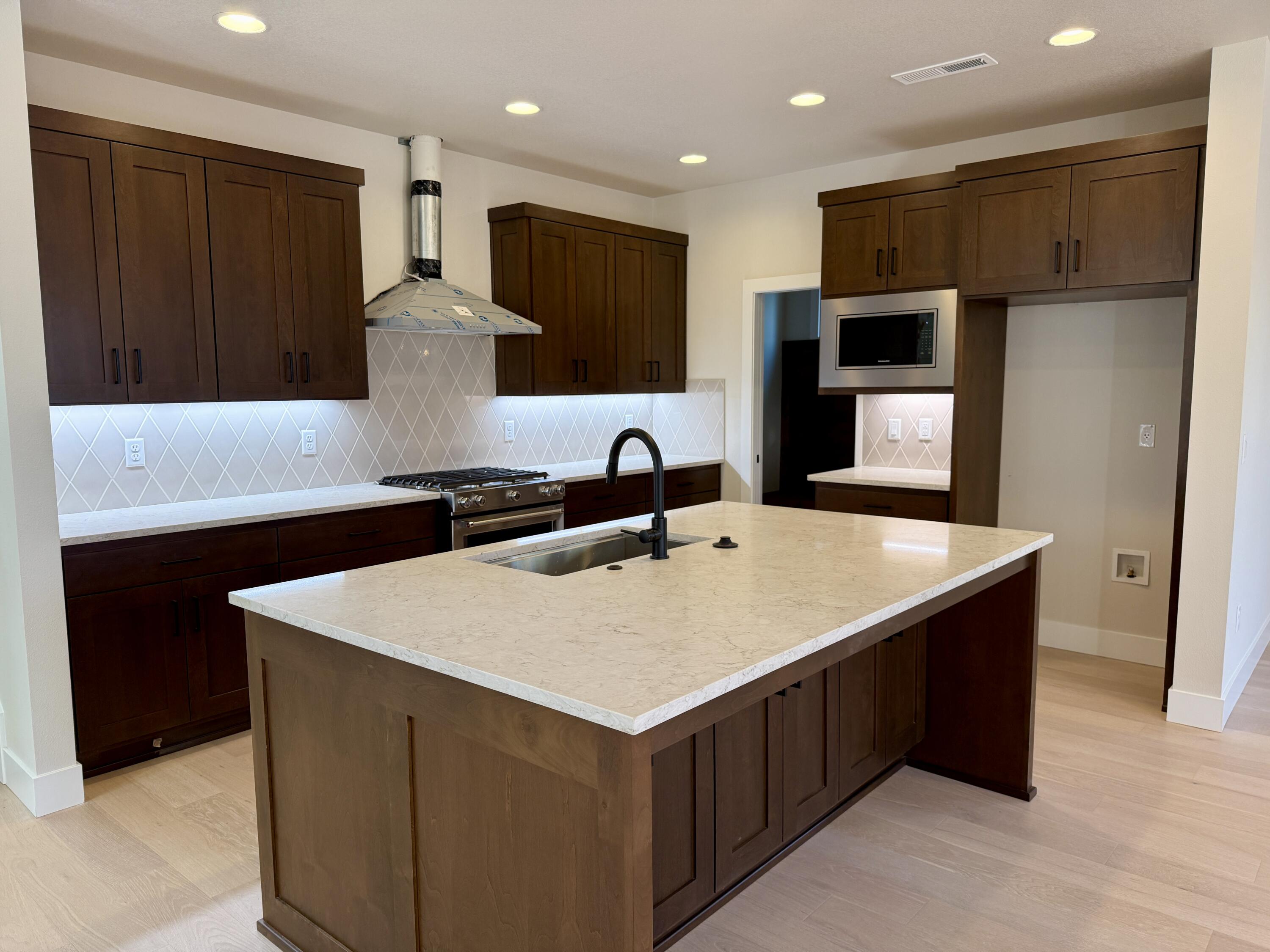 Sunset Glen - Residential