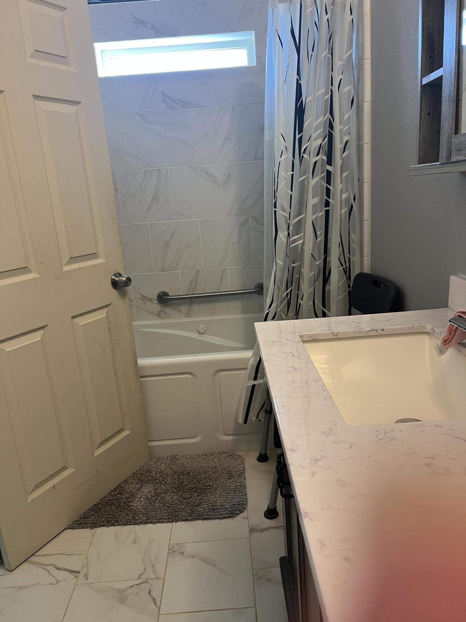 Round Lake Estates - Residential