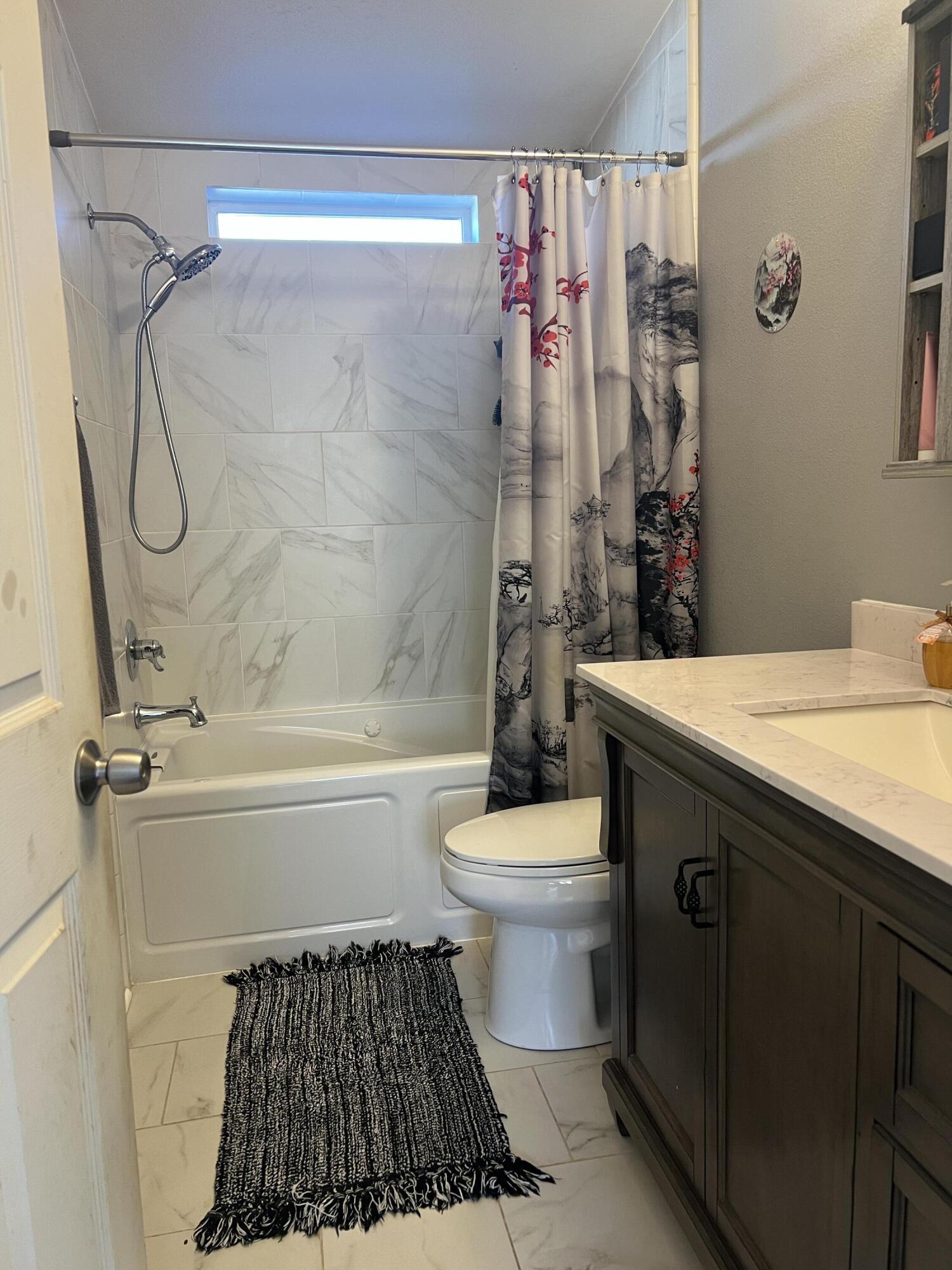 Round Lake Estates - Residential